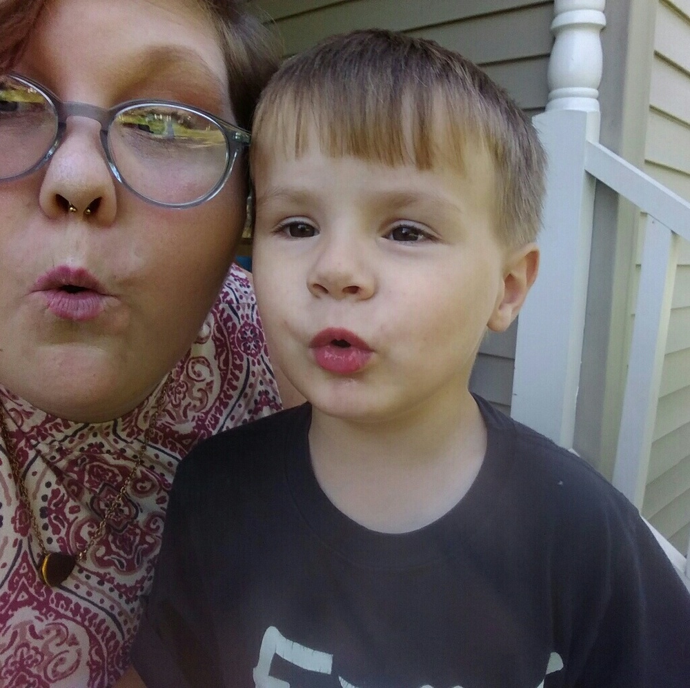 Meet your Posher, Melissa